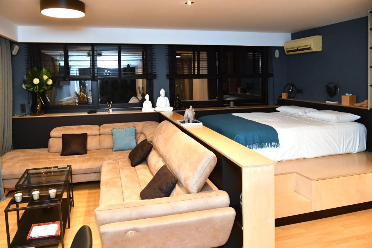 Luxurious Loft With Breathtaking Acropolis View Apartment Athena Bagian luar foto